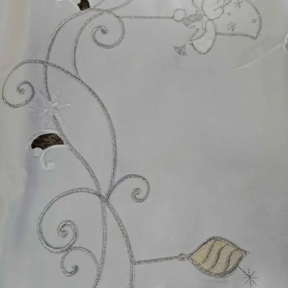 Unbranded cutwork textile